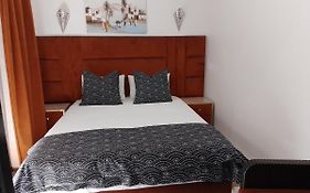 Un Riad Pour Se Divertir En Famille & Se Detendre